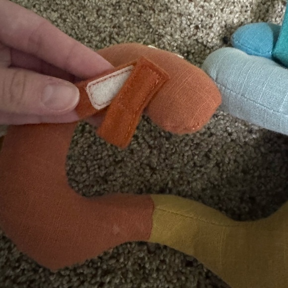 Itzy Ritzy SpiralCar seat and stroller Activity Toy ages 0 months and up - Picture 6 of 6